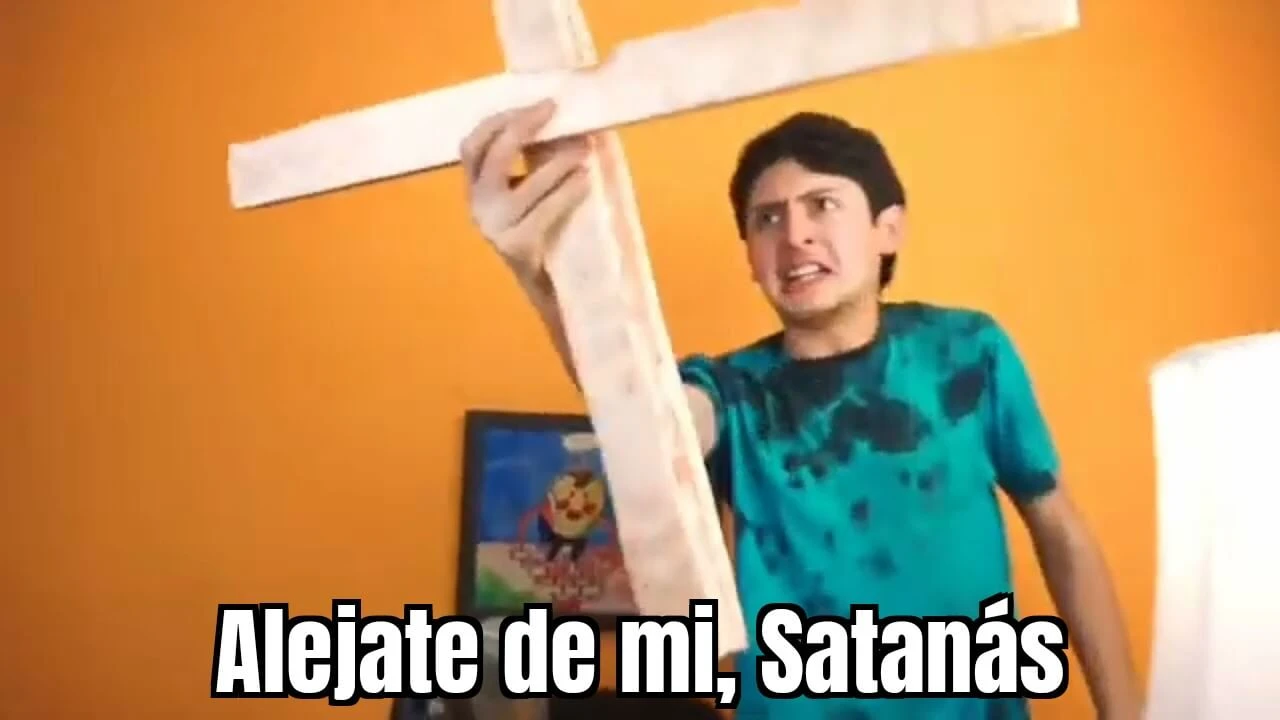 Primera plantilla de Alejate de mi, Satanás